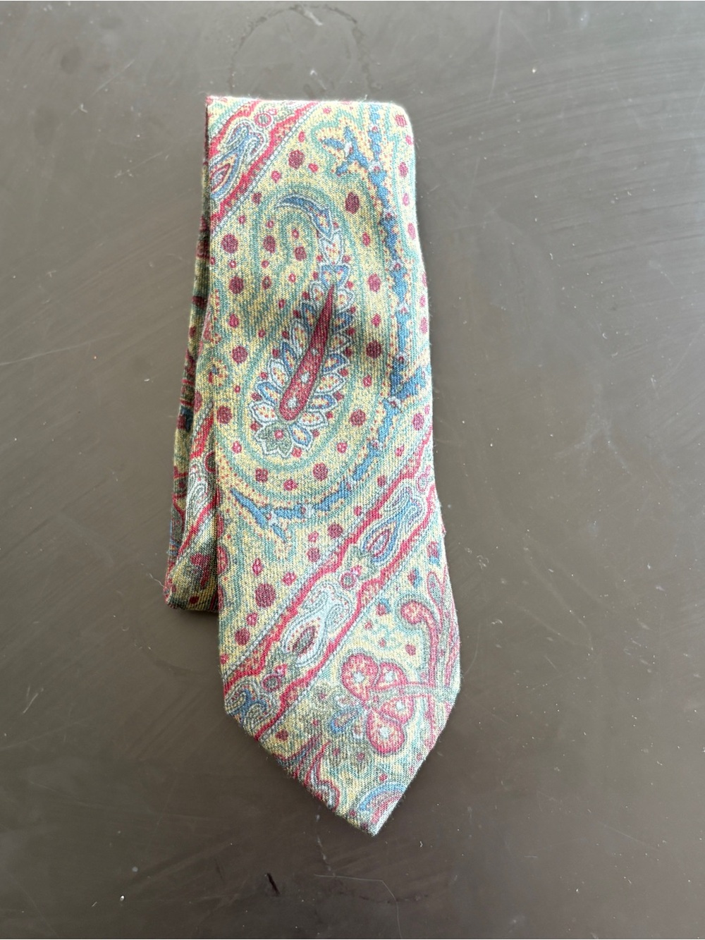ETRO men’s Silk Tie Subtle Elegant Paisley Print Italy